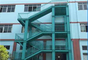 鋼平臺樓梯空間工程多層倉庫鋼梯